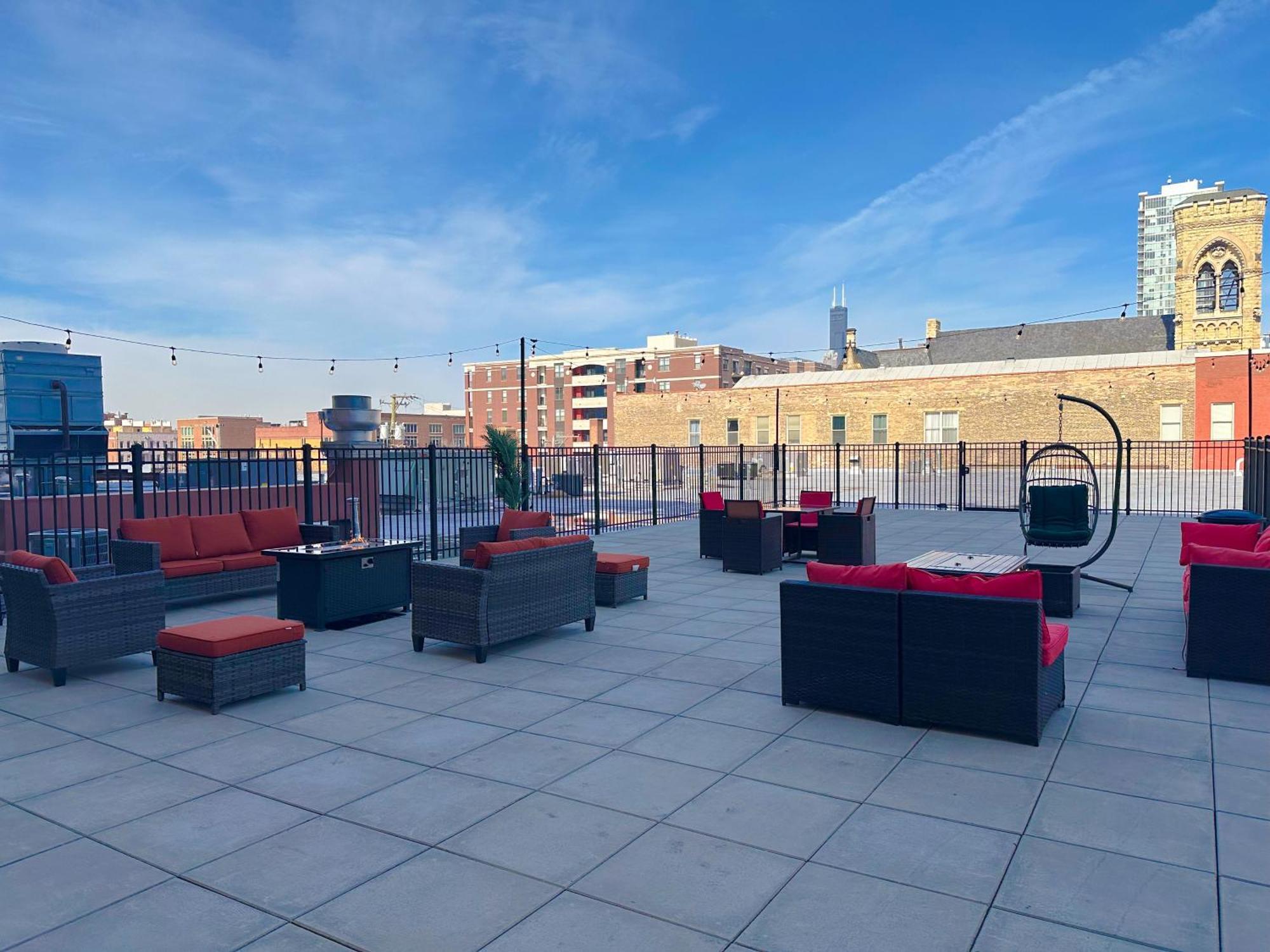 Mccormick Place Beautiful 2Br Apartment With Optional Parking Sleeps Up To 8 Near Soldier Field, Grant Park And Lakefront Trail ชิคาโก ภายนอก รูปภาพ