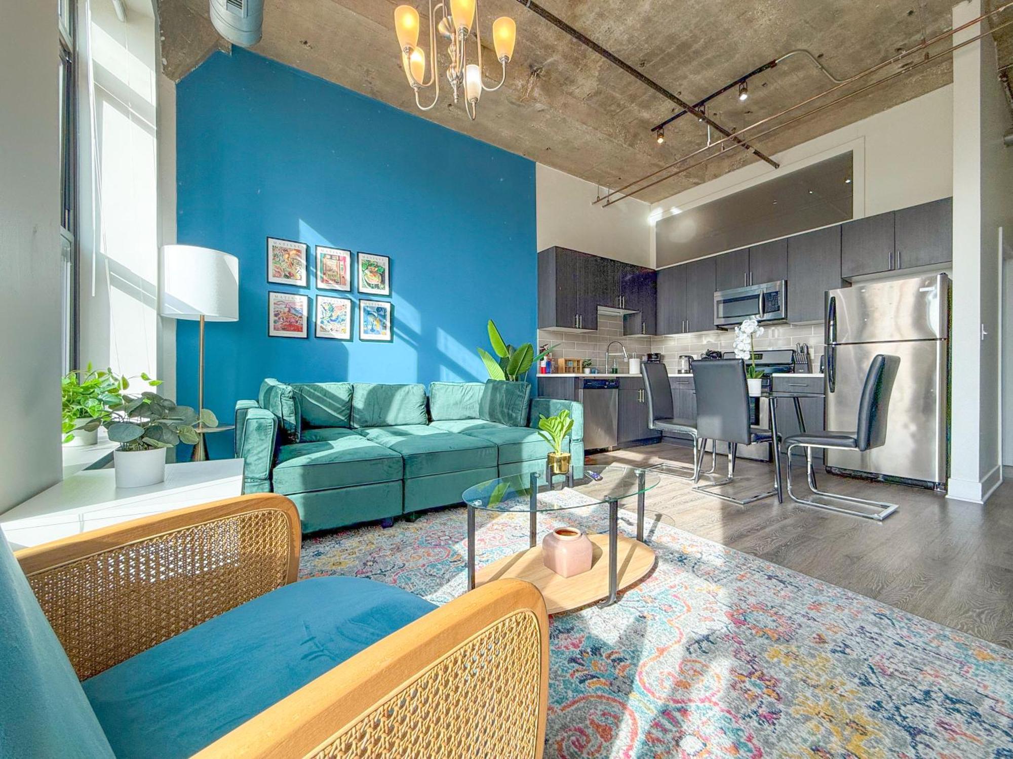 Mccormick Place Beautiful 2Br Apartment With Optional Parking Sleeps Up To 8 Near Soldier Field, Grant Park And Lakefront Trail ชิคาโก ภายนอก รูปภาพ
